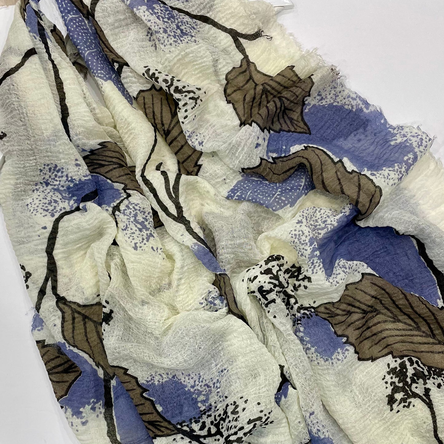 Foliage Crinkle Hijab - Blue/Brown