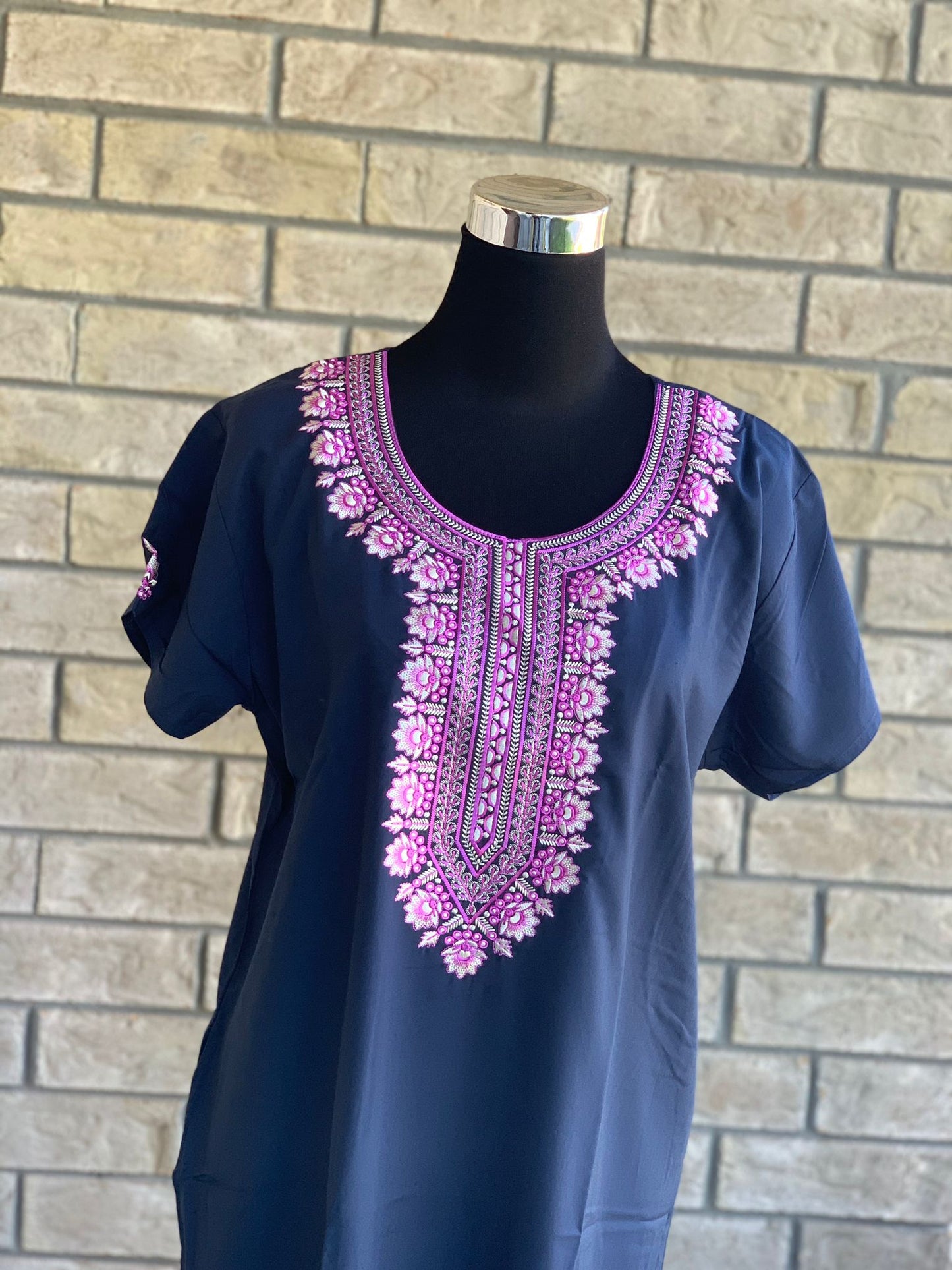 Comfy, breathable, stylish. The lounge wear that you need in your closet. Made with premium fabric, and embroidery on the front. Material: Premium Cotton Size chart provided (in inches) Collection: Aminah Collection 2023 Colour may look different due to screen resolution.