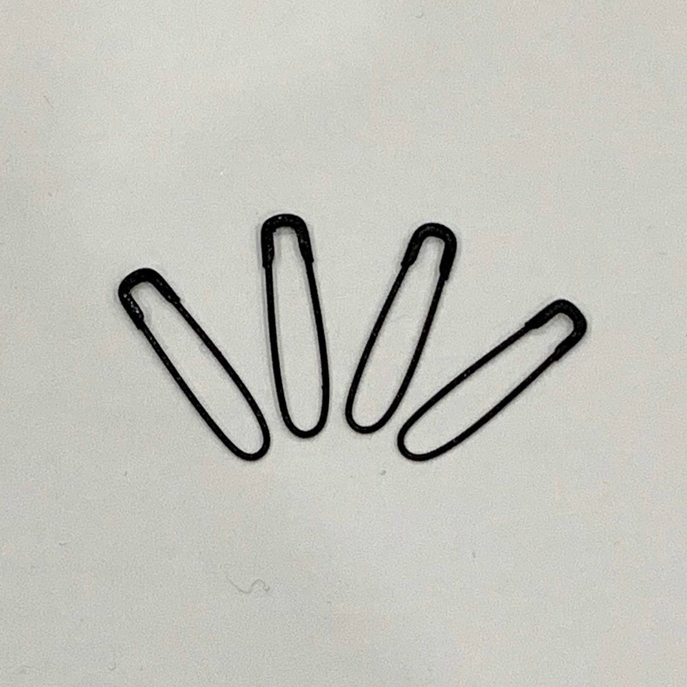 Black Snag Free Pins