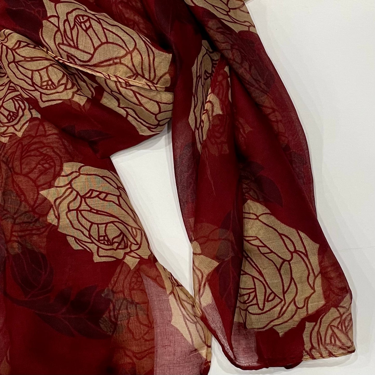 
Embrace elegance with our Maroon Rose Printed Hijab. This stunning hijab features a beautiful rose print, adding a touch of sophistication to any outfit. 

Matetial 100% viscose

size 180 cm x 90 cm

color mayblook different due to different screen resolution 