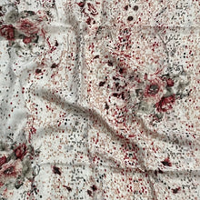 Load image into Gallery viewer, Rose Floral Printed Hijab
