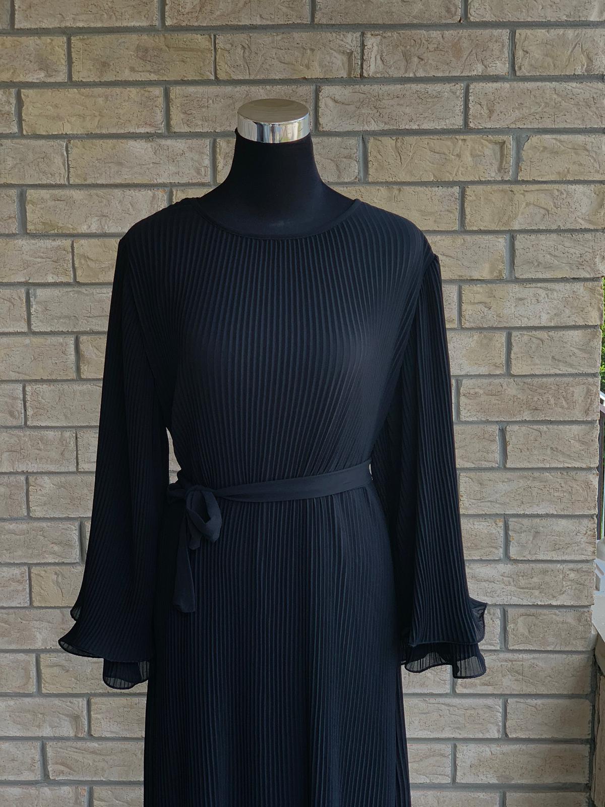Maha Pleated Dress Black