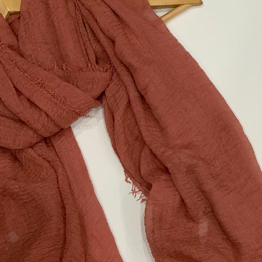 Rosewood Crinkle Hijab