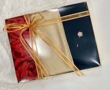 Load image into Gallery viewer, Engagement/Bridal Box - Golden
