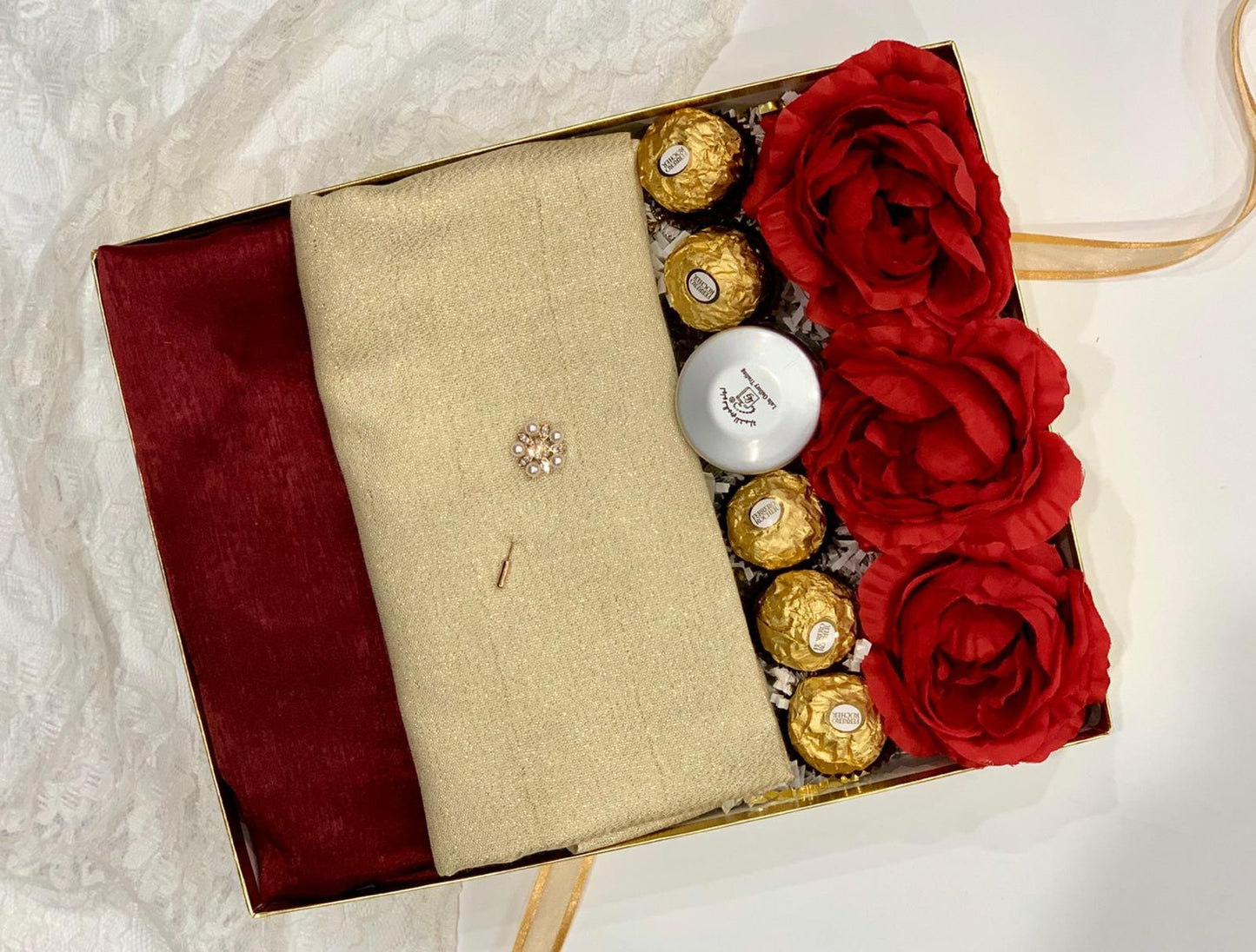 Engagement/Bridal Box - Red Roses