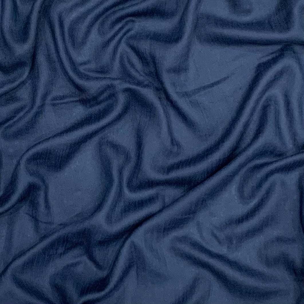 Super soft and comfortable and one of our most popular hijab.   Materia Cotton Modal  Size 180 cm x 110 cm  Color may look different due to different screen resolution 