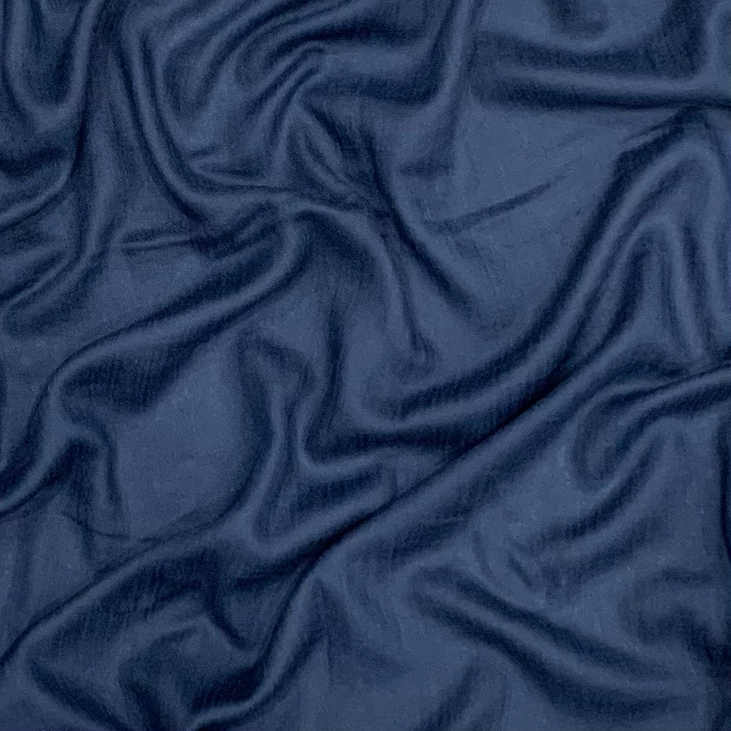 Super soft and comfortable and one of our most popular hijab.   Materia Cotton Modal  Size 180 cm x 110 cm  Color may look different due to different screen resolution 