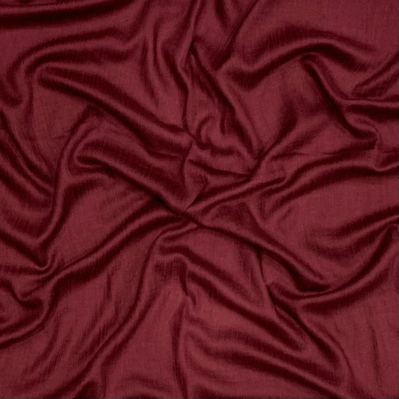 Super soft and comfortable and one of our most popular hijab.   Materia Cotton Modal  Size 180 cm x 110 cm  Color may look different due to different screen resolution 