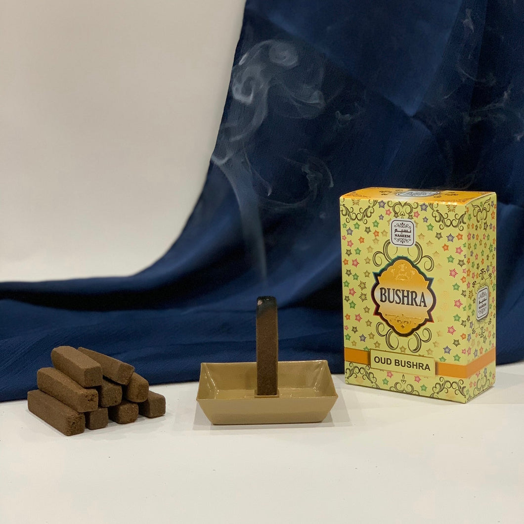 No Charcoal , No Eleectric Burner !  These Oud/bakhoor sticks are easy to use. The set comes with a metal tray and 10 Oud/bakhoor sticks.   Just light the stick as shown in the sample video, let it burn for 10-15 seconds and then turn off the flame as shown, and the stick will burn and the burnt Oud/bakhoor will collect in the tray  enjoy the beautiful scent  one stick will burn for about 15-20 minutes    